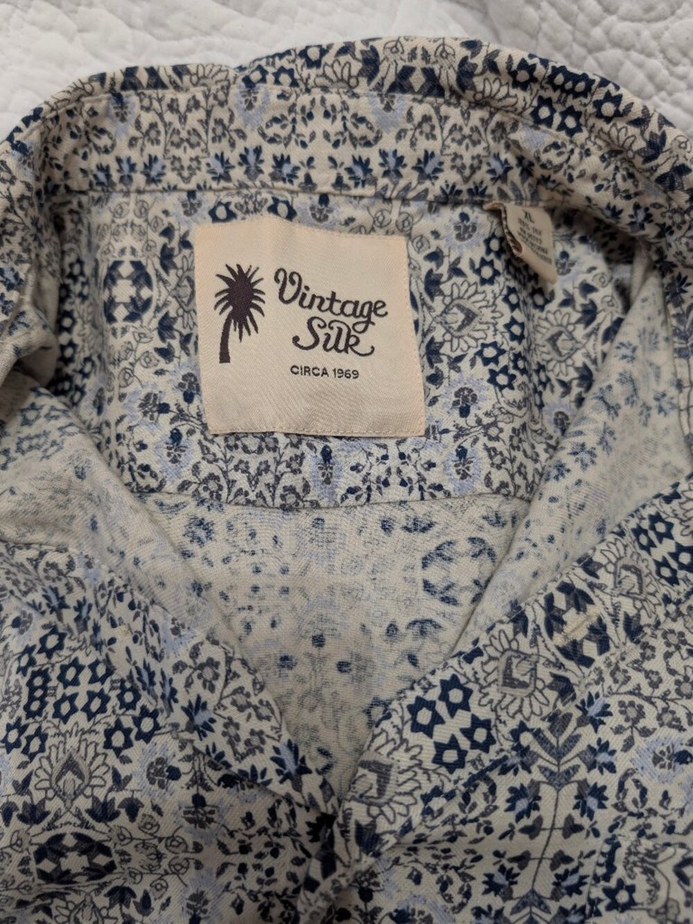 Vintage Silk 100% Silk XL Short Sleeve Button Down Shirt - Picture 2 of 4